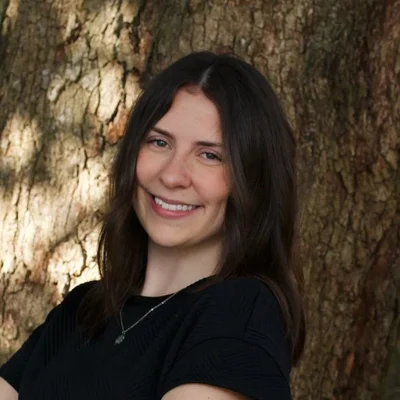 A headshot photo of Emma